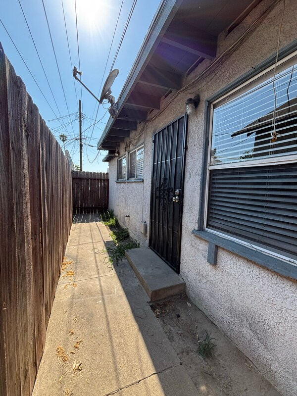 Foto del edificio - 611 N Olive St