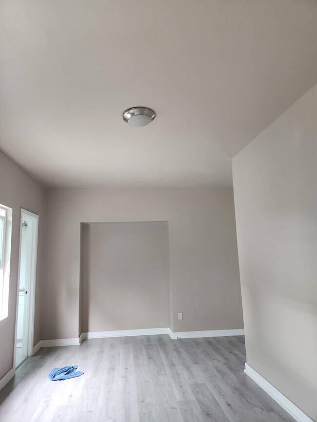 Foto del edificio - 1012 E Adams Blvd