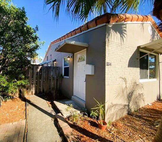 Foto principal - 1134 NE 16th Terrace