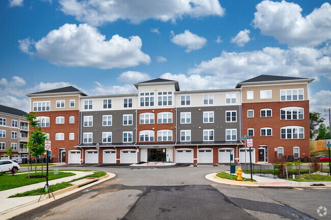 Building Photo - 13950 Englefield Dr