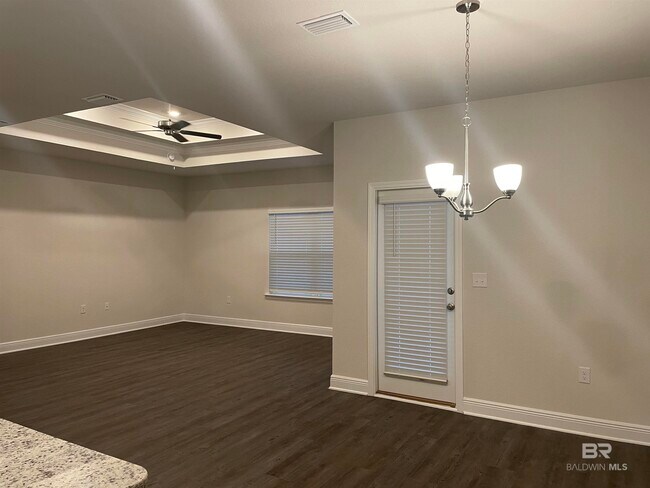 Foto del edificio - 30837 Semper Dr