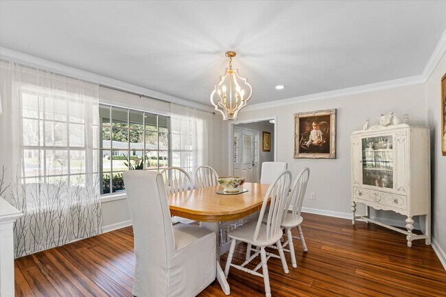 Building Photo - Spacious 4-Bedroom Home with Pool, Two Pri...