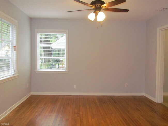 Building Photo - 2 br, 1 bath Duplex - 2054 Emogene Street