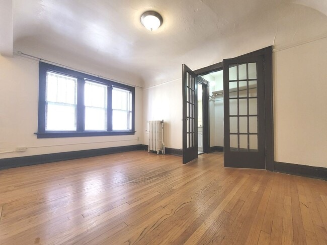 Interior Photo - 1315 Cass