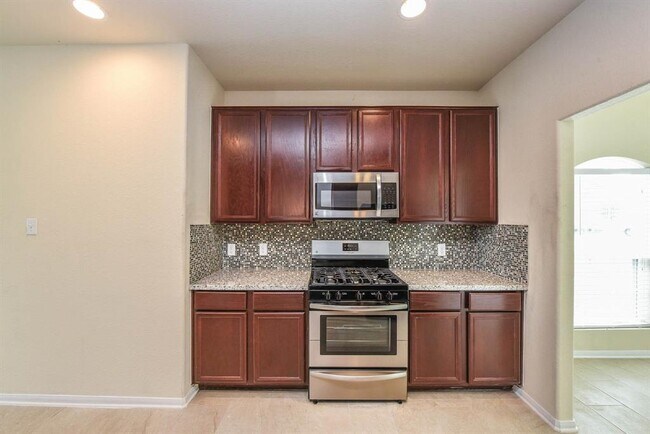 Foto del edificio - 18402 Each Elm Way