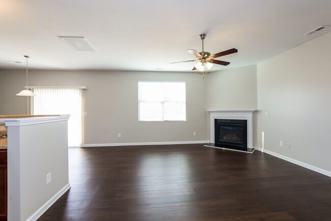 Foto del edificio - 9231 Yellow Oak Rd