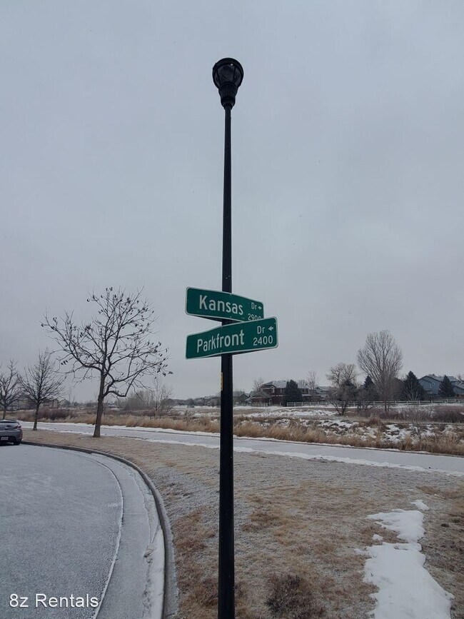Foto del edificio - 3 br, 2.5 bath House - 2933 Kansas Dr #E