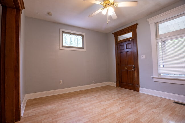 Building Photo - 796 Ebner St