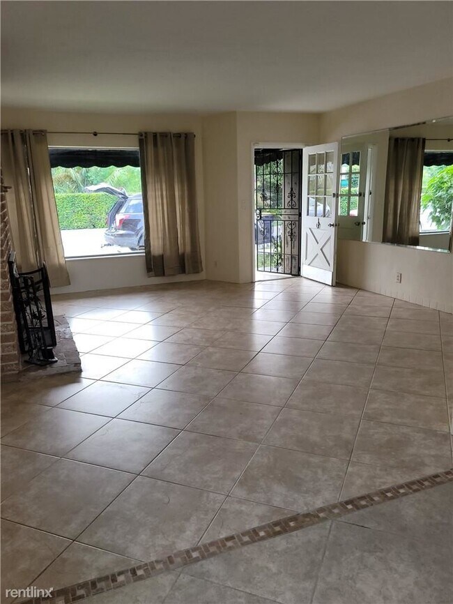 Foto del edificio - 2 br, 3 bath House - 1213 SW 3rd Ave # 1213
