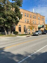 Building Photo - 7416 Harwood Ave