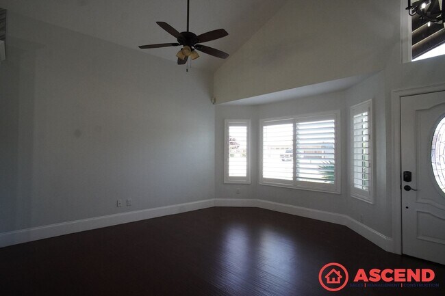 Building Photo - Stunning Home in Rosedale Area!