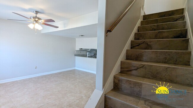 Building Photo - Nice 2 Bedroom Townhouse in Fort Walton