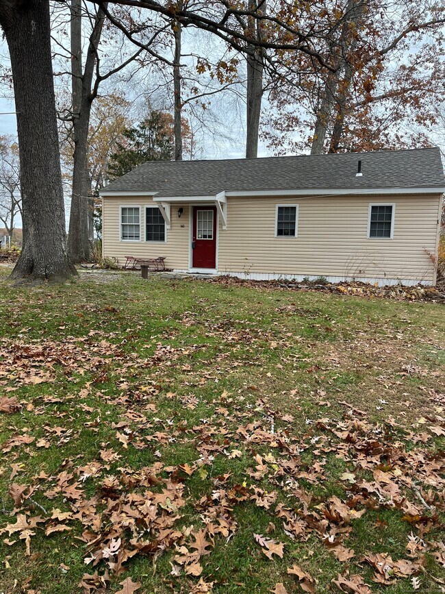 Foto del edificio - 146 Beebe Farms Rd