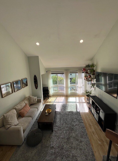 Sala de estar - 6275 Rancho Mission Rd