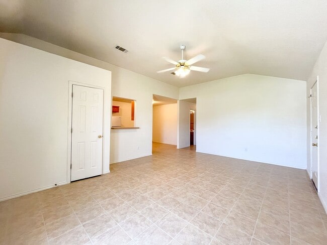 Building Photo - 4605 Bowles Dr