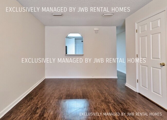 Building Photo - 8446 McGirts Village Ln