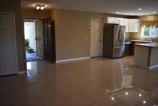 Building Photo - 450 Lynwood Ln
