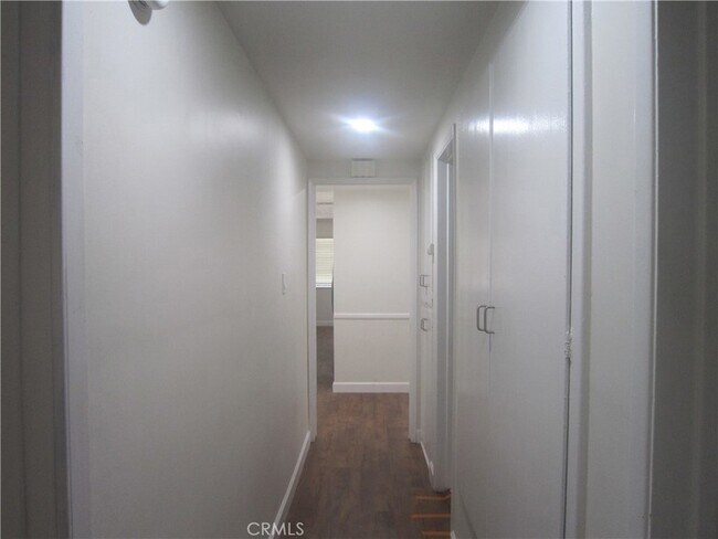 Foto del edificio - 18639 Liggett St