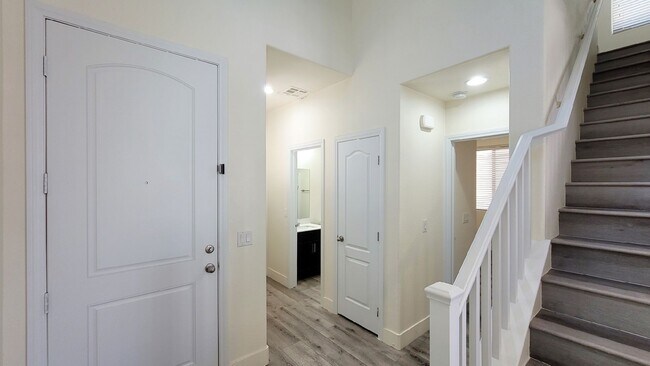 Foto del edificio - 8518 Genesee Ct
