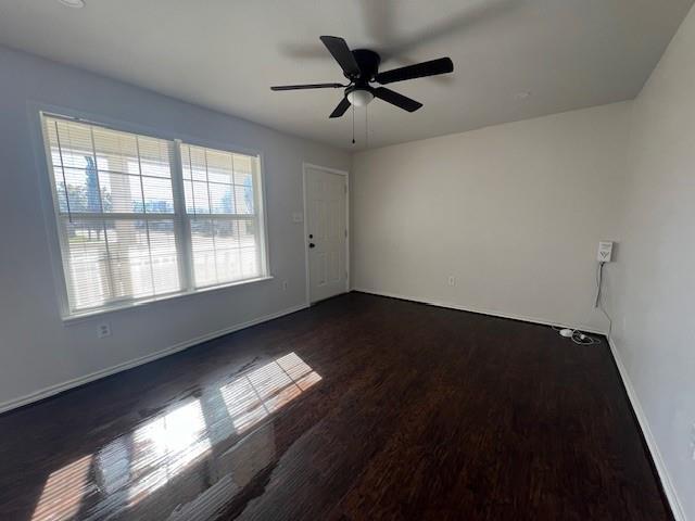 Foto del edificio - 3182 S 13th St