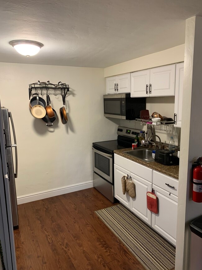 54 Hawley Ave Unit 1, Bellevue, PA 15202 Apartments in Bellevue, PA