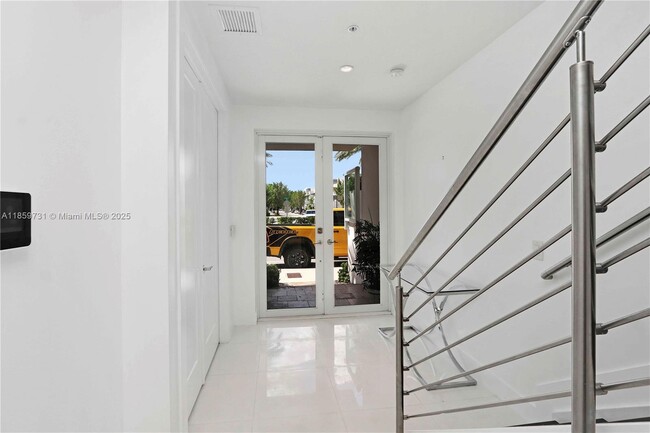 Foto del edificio - 10541 NW 66th St