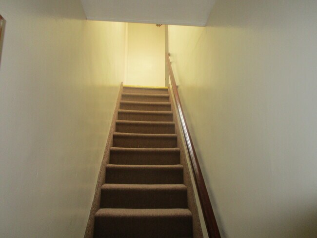 Foto del edificio - 102 Gelston Ave