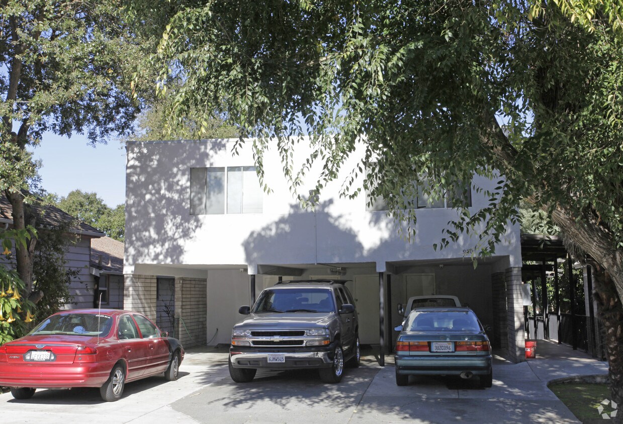 Foto del edificio - 920 Kentucky St