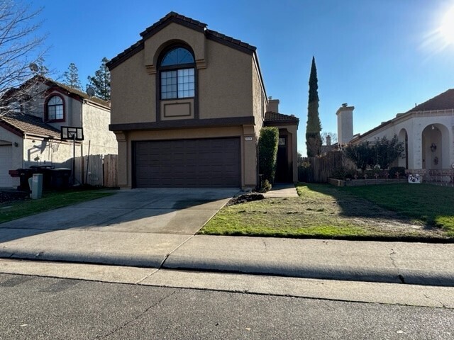 Building Photo - Beautiful 3-bedroom 2.5-bathroom home in S...