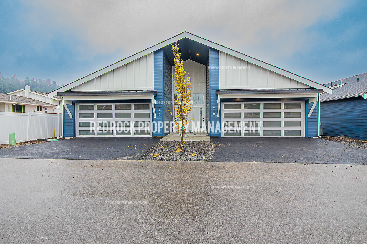Primary Photo - 712 S Crescent Ln