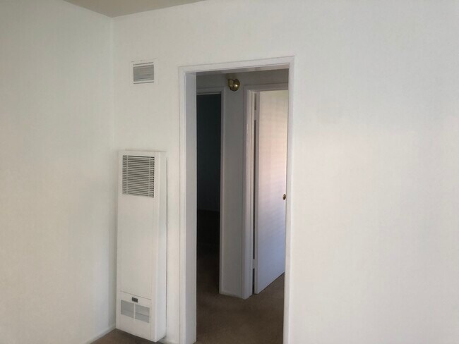 Living Roo - 1856 9th St