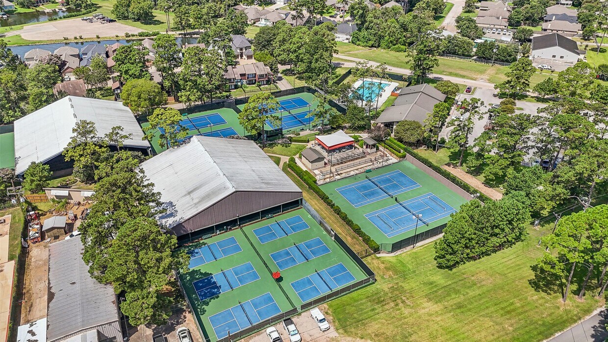 Foto del edificio - 13151 Walden Rd