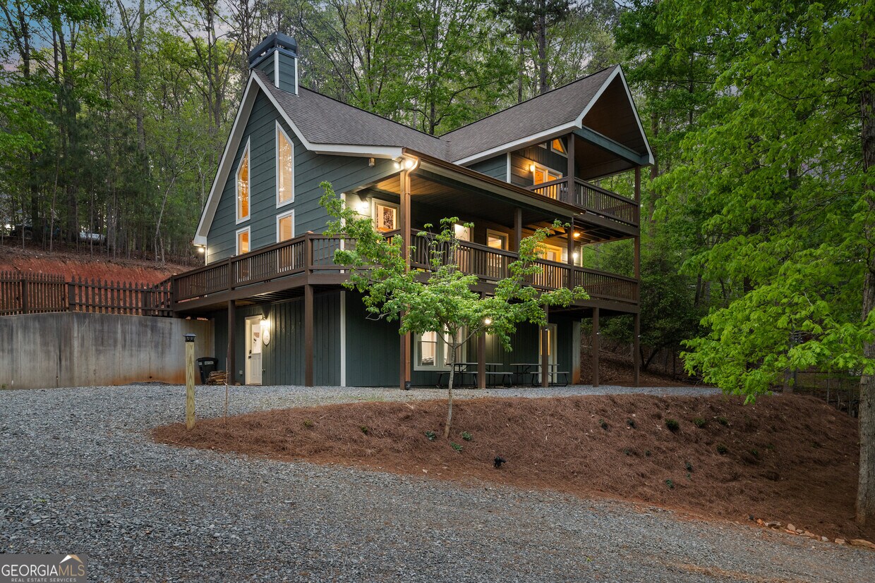 Primary Photo - 17 Vista Chalet Dr