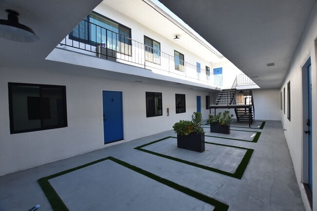 Building Photo - 3415 London St