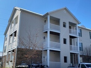 Building Photo - 3015 Winston Dr
