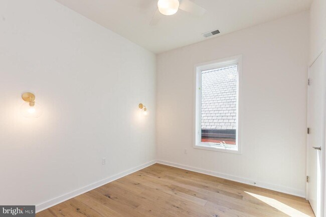 Foto del edificio - 1416 Frankford Ave