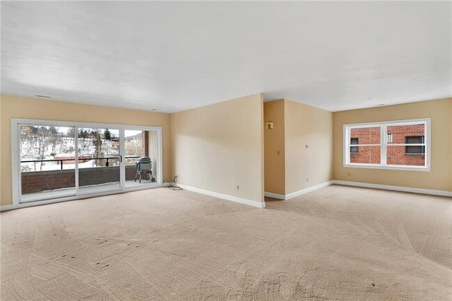 Building Photo - 3885 Brookside Ln