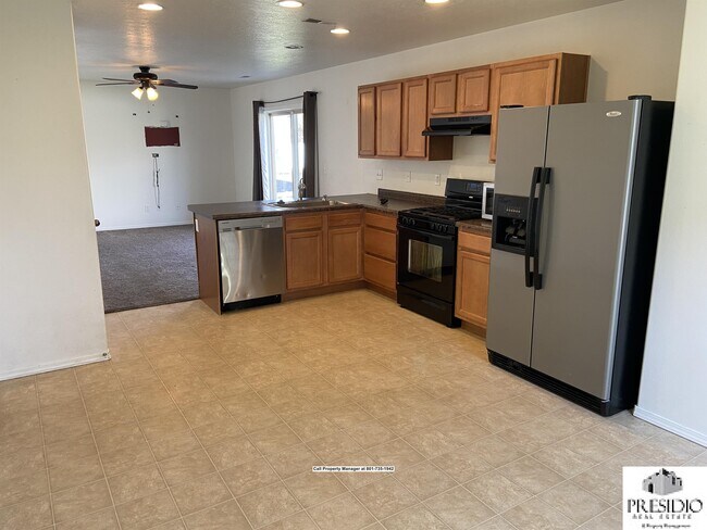 Building Photo - 283 S 1400 W
