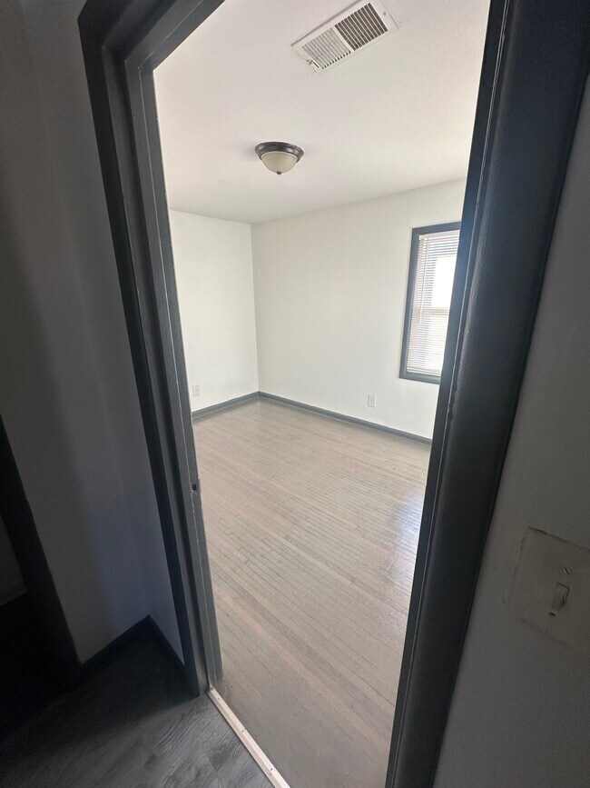 Foto del edificio - 7740 Madrid Ave
