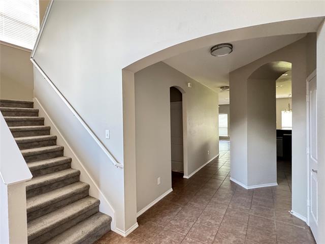 Building Photo - 9512 Crooked Cat Dr
