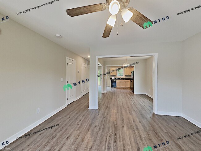 Foto del edificio - 3 br, 2.5 bath House - 329 Kimball St