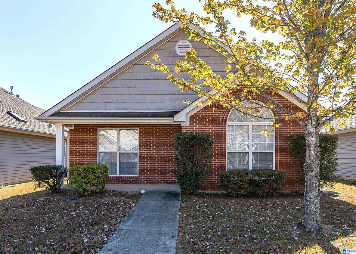 2046 Village Ln, Calera, AL 35040 House Rental in Calera, AL