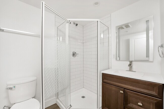 Building Photo - 1106 W 41st St