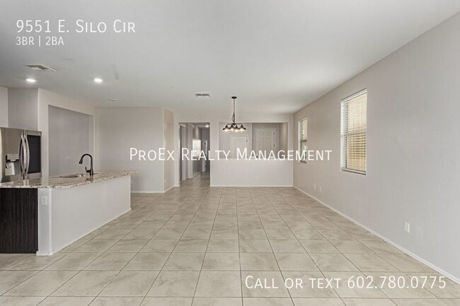 Foto del edificio - 9551 Silo Cir