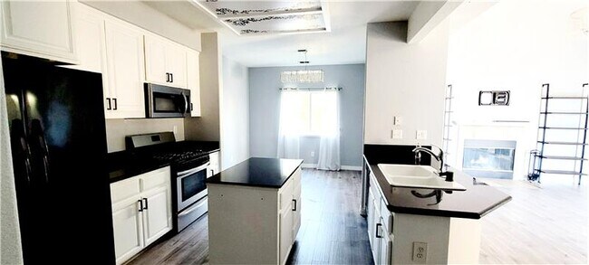 Foto del edificio - 1570 Barkley Ln