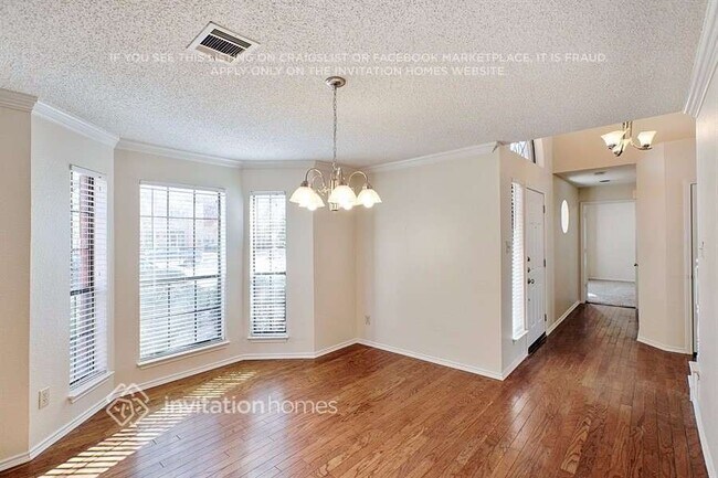 Foto del edificio - 727 Autumn Oaks Dr