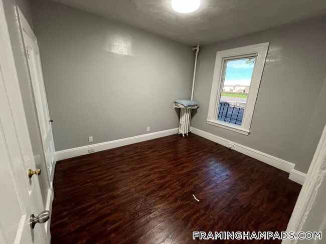 Foto del edificio - 64 Hollis St