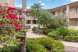 Foto principal - 7319 S Devon Dr