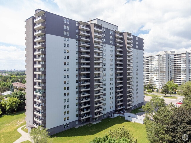 Building Photo - Caravelle Court