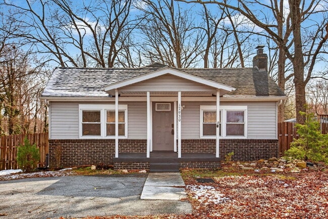 Photo - 17930 Beech Ln House